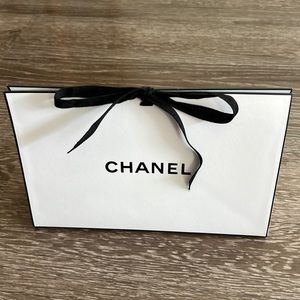 Authentic CHANEL Gift Bag with Confetti